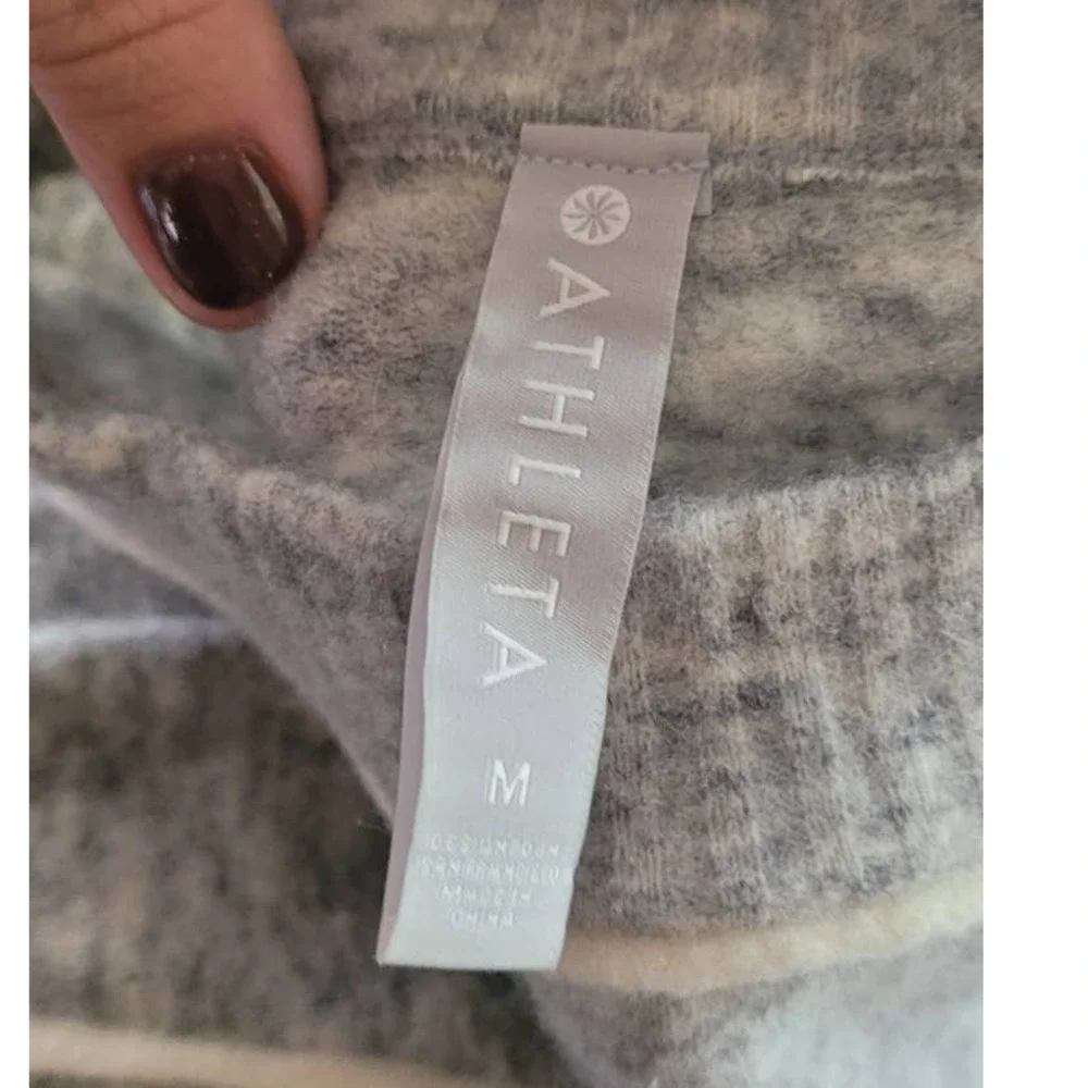 Athleta Merino Wool Transit Sweater Gray and White Medium
